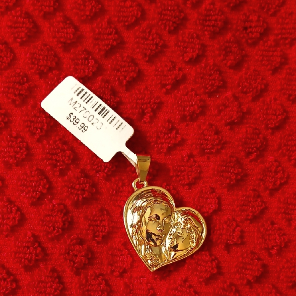 Gold Heart Pendant Necklace